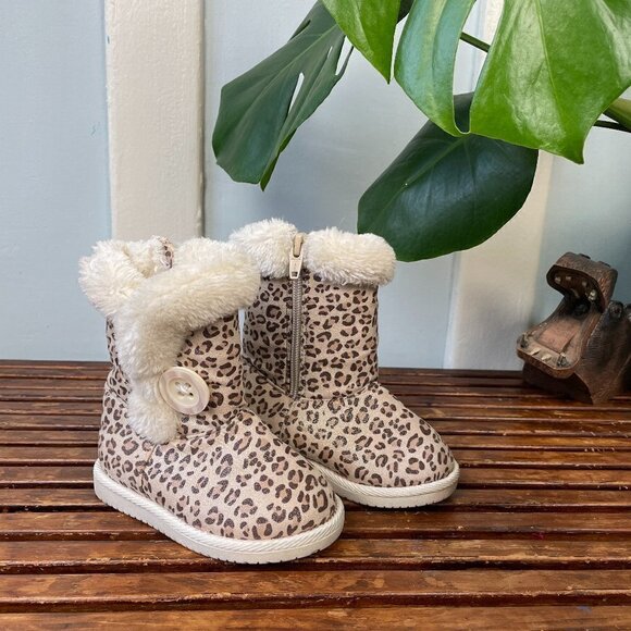 Cherokee Leopard Print Shearling Lined Boots - Picture 1 of 9